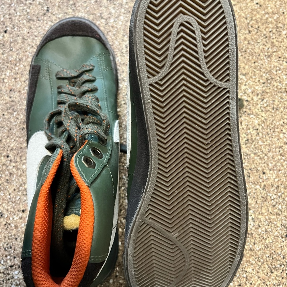 Nike Olive and Orange High-Top Sneakers - Picture 3 of 6